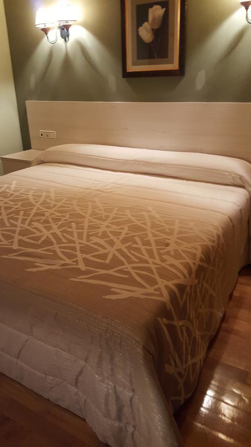 Aparta-Hotel Puertolas Escuer 外观 照片