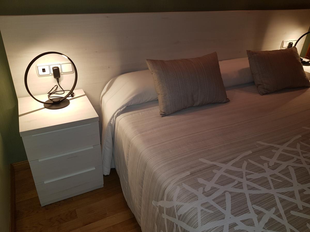 Aparta-Hotel Puertolas Escuer 外观 照片